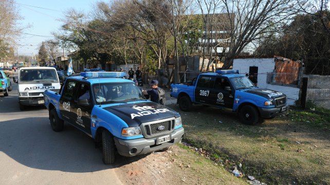 Dejaron libres a los seis policías que agredieron a una pareja gay en Santo Tomé