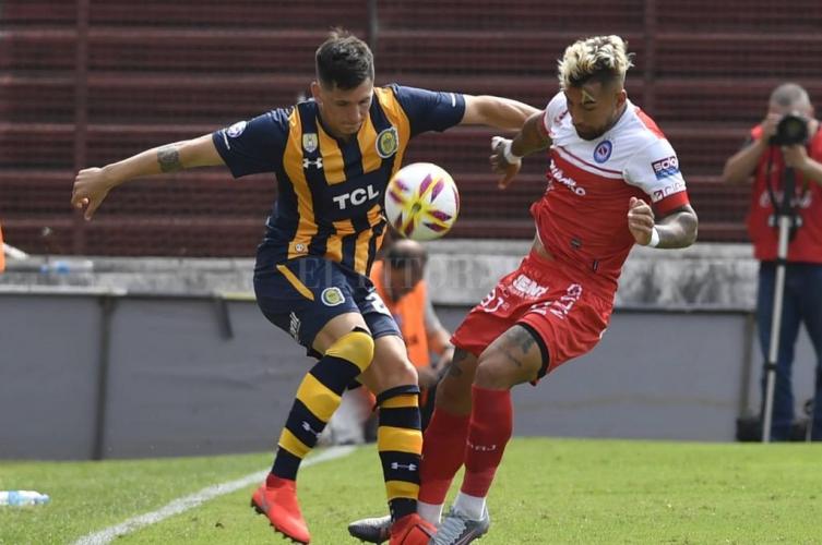 Rosario Central volvió al triunfo en el debut de Cocca