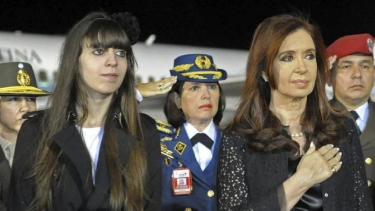 Rechazan pedido de Florencia Kirchner para seguir en Cuba