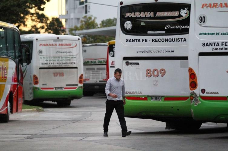 Levantaron el paro de colectivos interurbanos