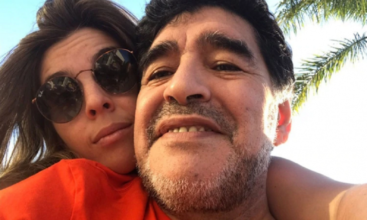 El particular saludo de Diego Maradona a Dalma por su cumpleaños: 
