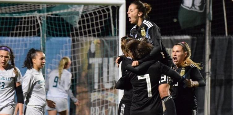 Con tres golazos, la Selección femenina ganó el primer amistoso en Estados Unidos