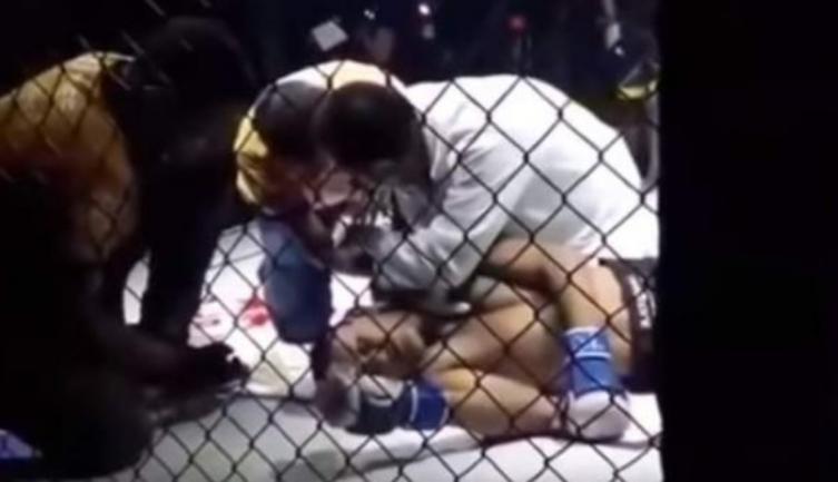 Video: un luchador de las MMA sufrió un tremendo nocaut, tuvo cuatro infartos y murió