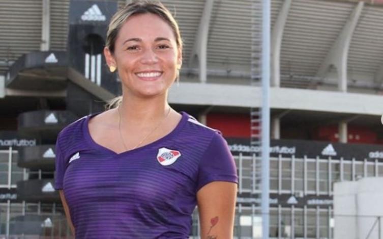 Rocío Oliva debuta como comentarista de Costa Febre en los partidos de River