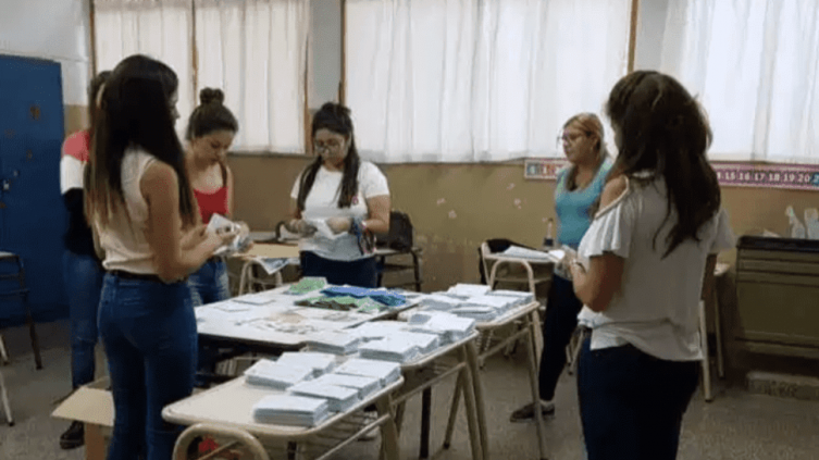 Carreras saca ventaja en Río Negro