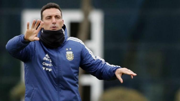 España: Atropellaron a Scaloni y está internado en grave estado