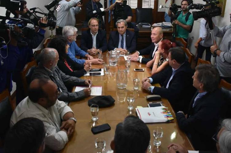 El gobierno provincial propuso un incremento salarial del 15% 