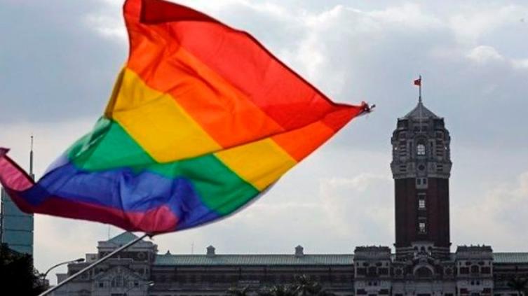 El Vaticano recibió a referentes del LGTB