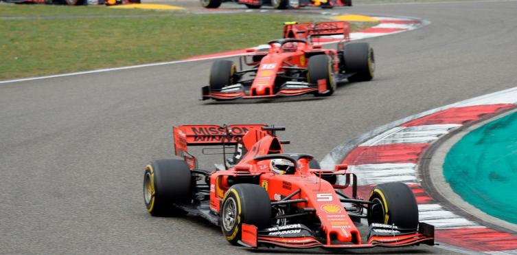 Fórmula 1: una decisión a favor de Sebastian Vettel abrió una polémica en Ferrari