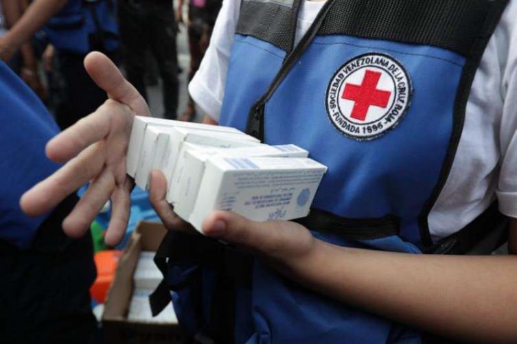 Maduro celebra el ingreso de ayuda humanitaria