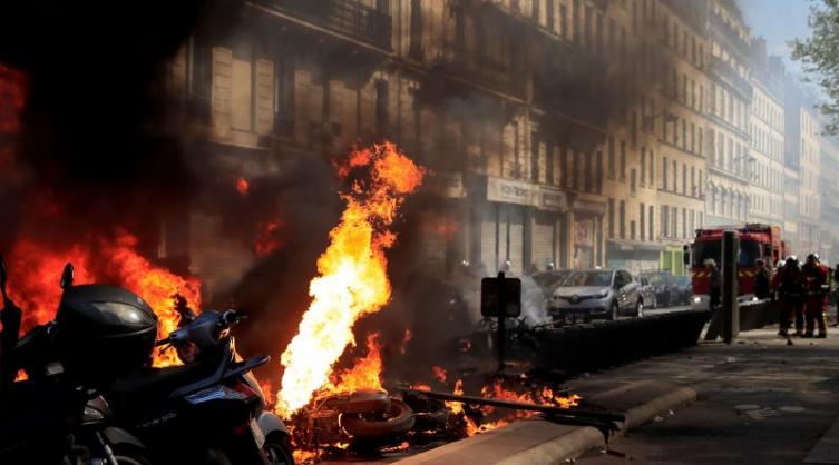 Incidentes en otra marcha de los “chalecos amarillos” en París
