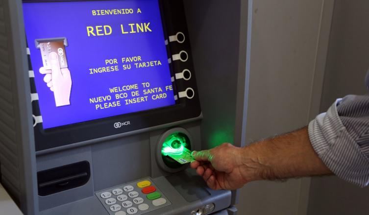 Se abonará este viernes el aumento acordado en las paritarias  