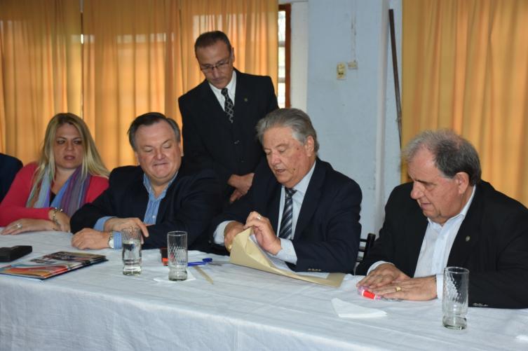 Se presentaron tres ofertas para obra del CEF 7040 