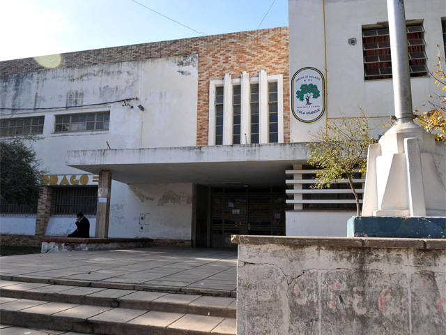 Problemas edilicios en la escuela Drago  