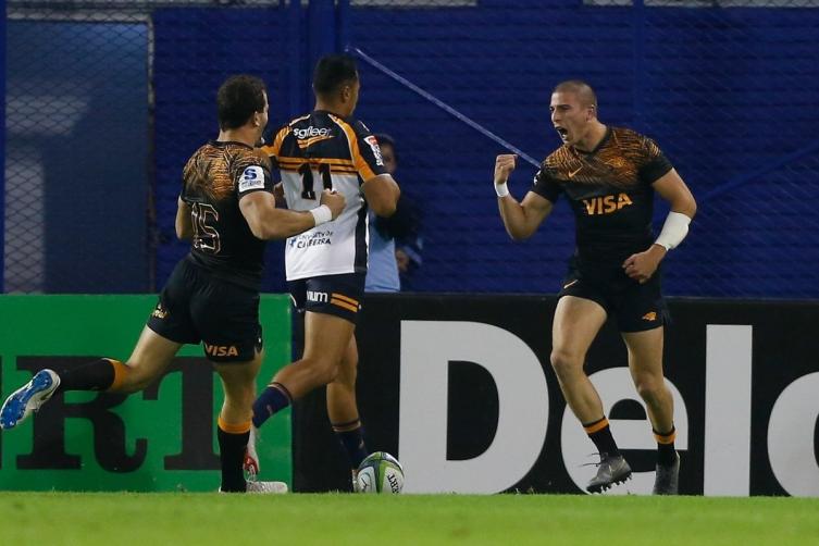 Jaguares volvió a ganar y extendió la racha en la cancha de Vélez