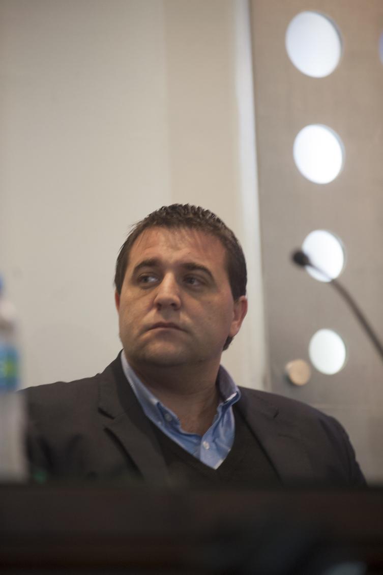 Conflicto: caliente interna de los árbitros