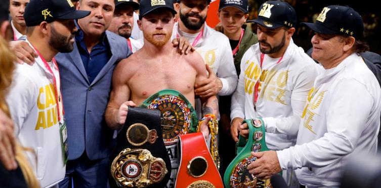 Canelo Álvarez venció por decisión unánime a Daniel Jacobs