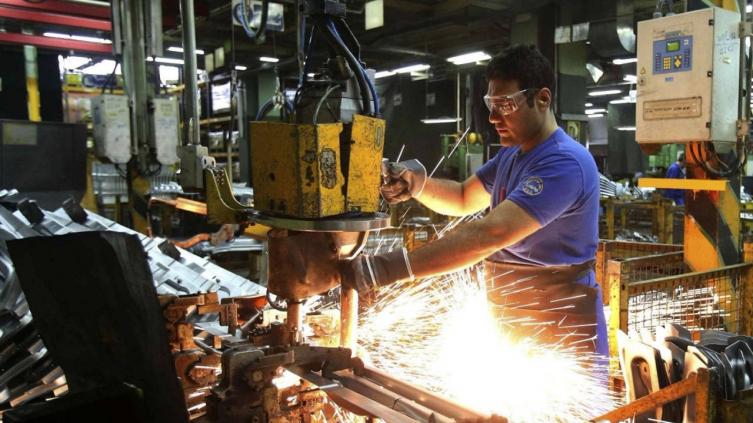 La industria y la construcción volvieron a caer en marzo