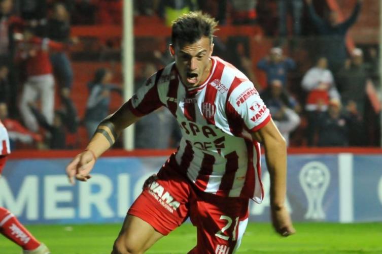 Unión quiere asegurarse a un delantero