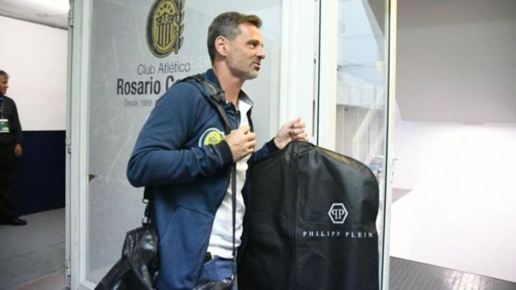 Los 19 futbolistas que se irían de Rosario Central