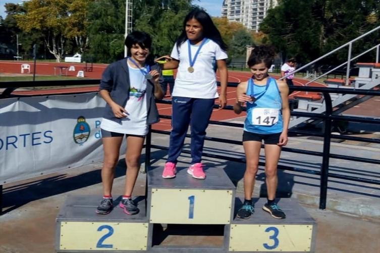 Yanina Martínez hizo doblete en el Open Fadesir