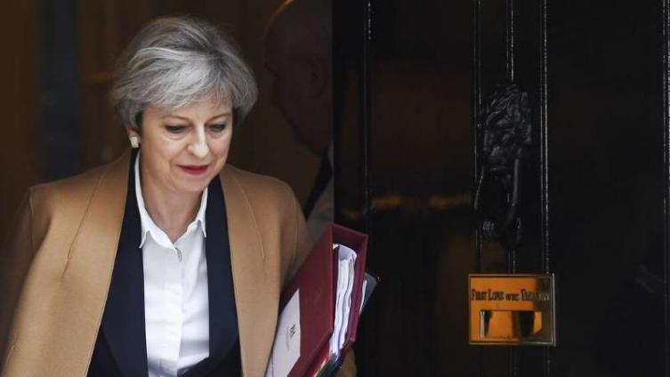 Theresa May dimitirá el 7 de junio