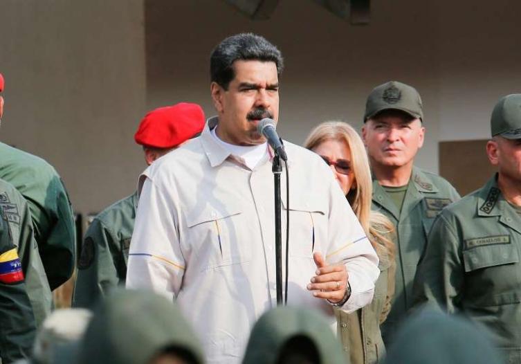 Maduro anuncia inversiones con Huawei