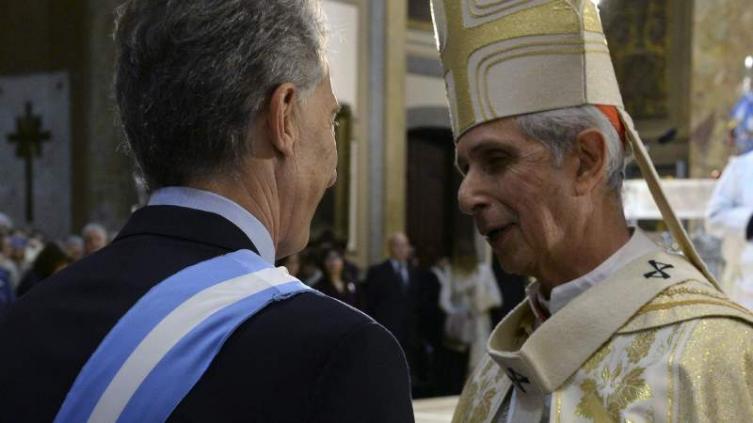 Frente a Macri, el cardenal Poli dijo que es 