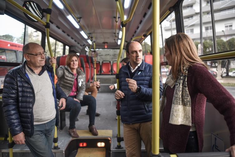La ciudad renovó la flota de colectivos de la Línea 2