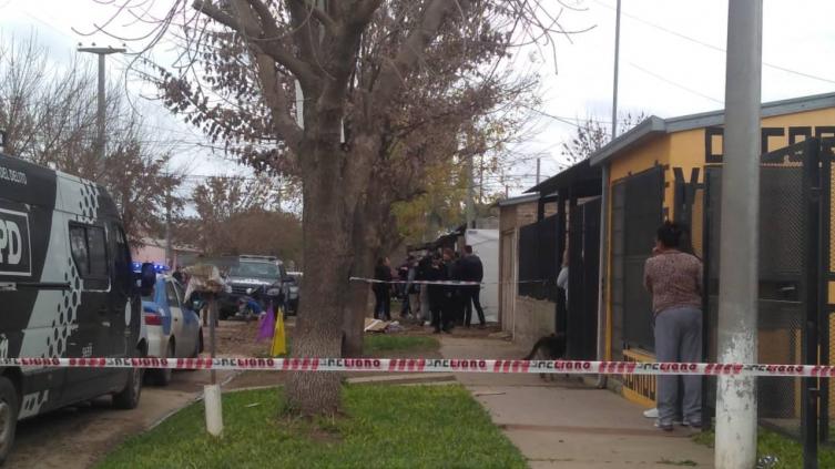 Una mujer y su hija de 10 años, asesinadas en el norte de la ciudad