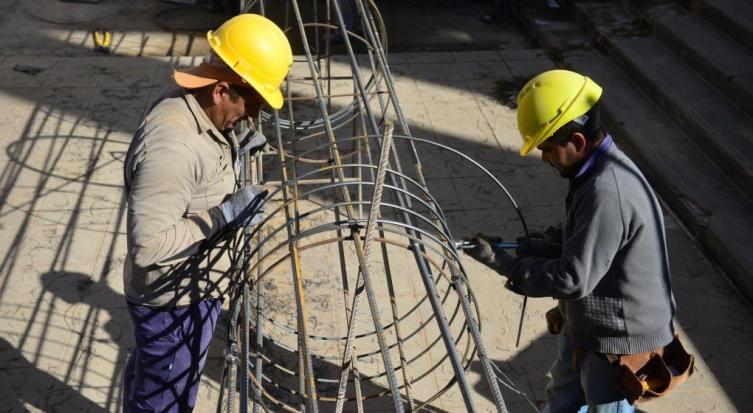 En marzo, la destrucción de empleo registrado tomó un nuevo impulso