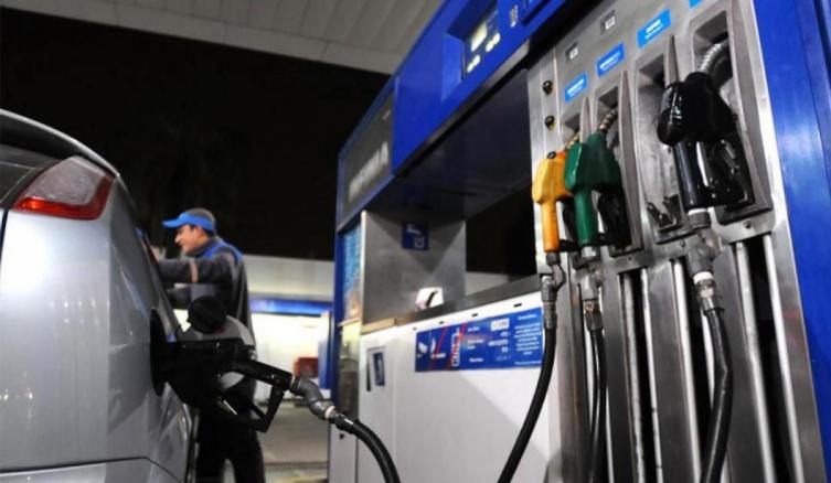 YPF y Shell aumentaron 1,5% los precios de sus combustibles