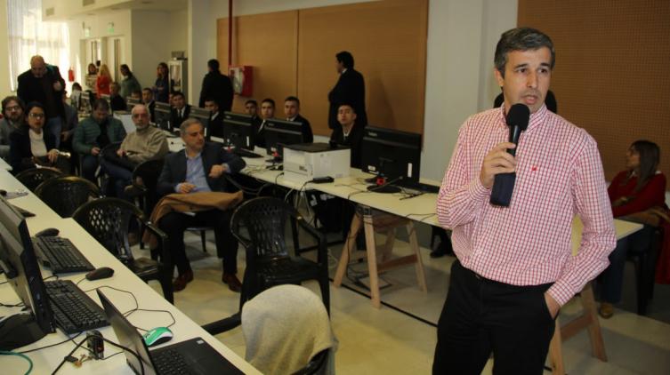 La provincia expuso el sistema de recuento provisorio