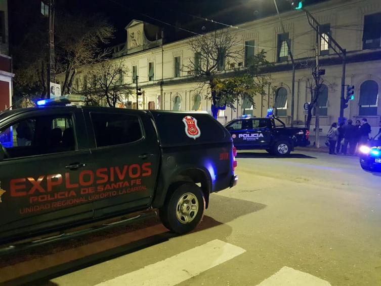 Amenaza de bomba en la Facultad de Derecho