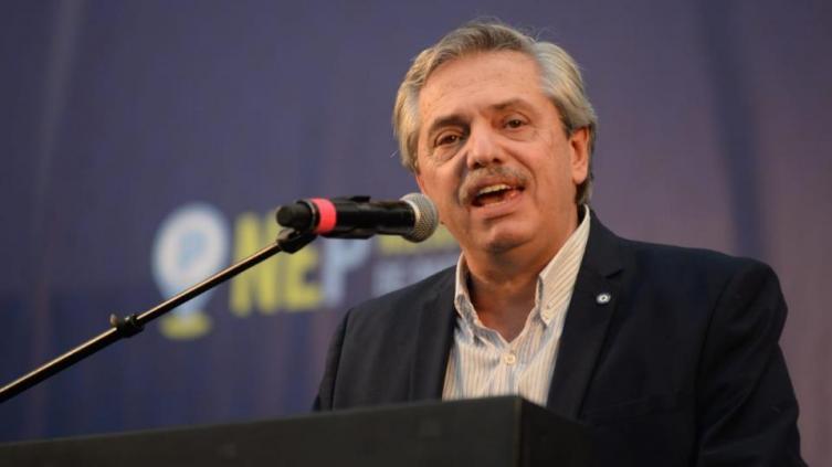 Alberto Fernández fue internado de urgencia