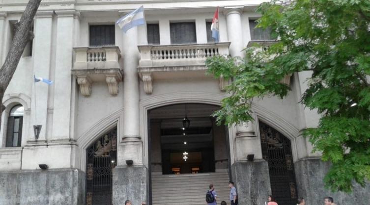 Juicio oral contra un hombre por abuso sexual contra su hija