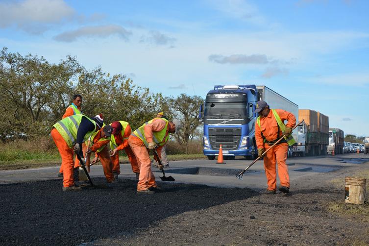 Comenzó la rehabilitación integral de la Ruta Nacional 11 