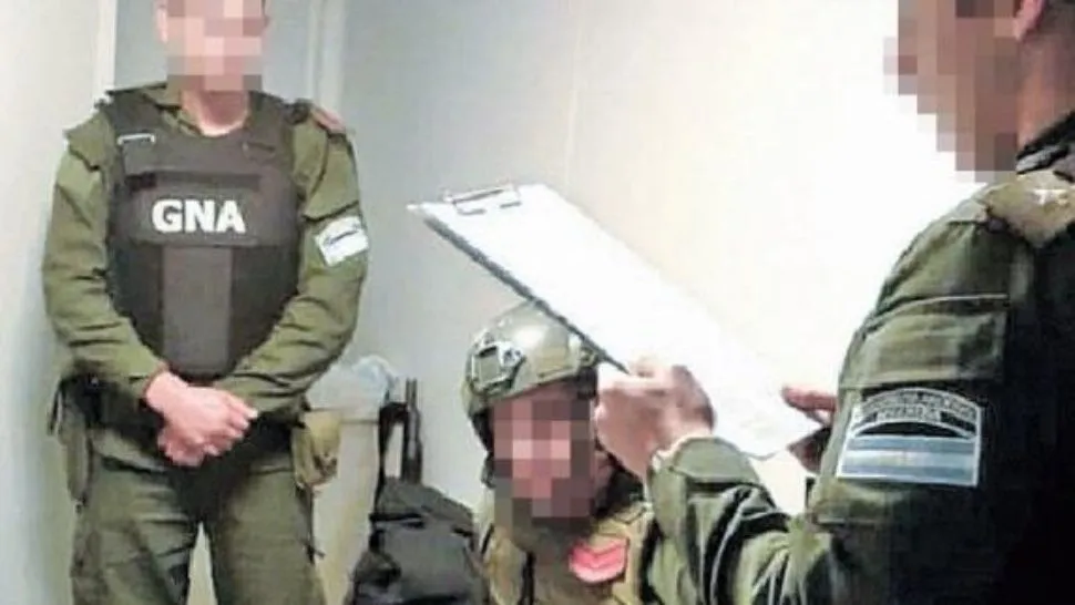Allanan puesto de gendarmes por venta de drogas