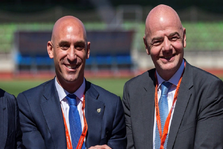 España y Portugal evalúan competir por la organización del Mundial 2030