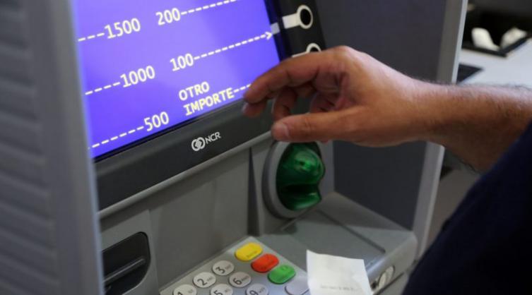 Este viernes abonan el aguinaldo a empleados estatales 