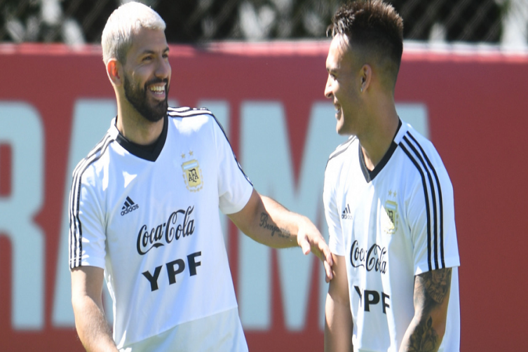 Scaloni ensayó con cuatro cambios en la Selección Argentina