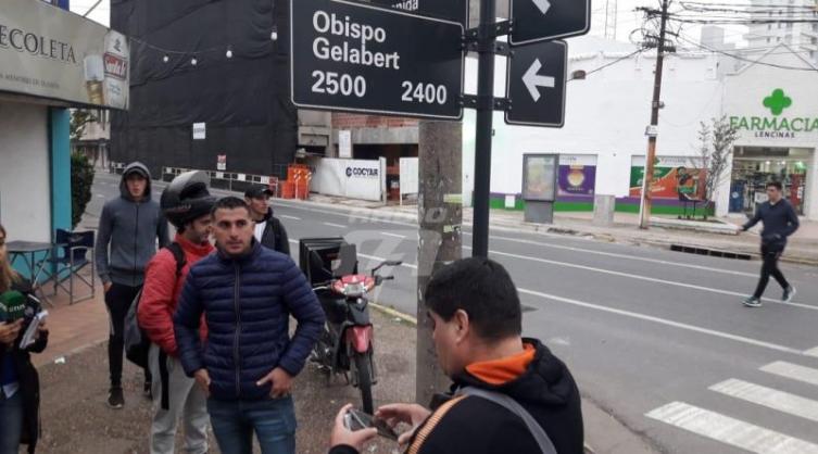 Papá desesperado por la cobertura de salud para su hija