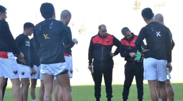 El plantel de Colón sigue de pretemporada en Santa Fe