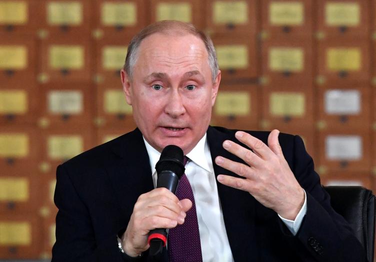 Putin anuncia el fin de la era del liberalismo