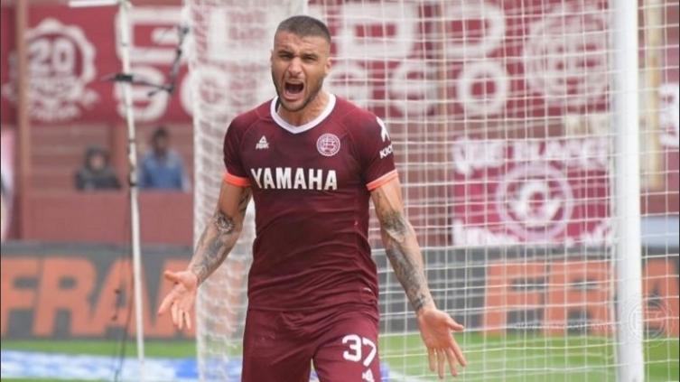 Así juega Sebastián Ribas, el delantero que se acerca a Rosario Central