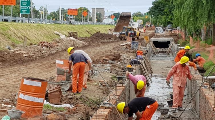 La provincia avanza con obras viales e hídricas 