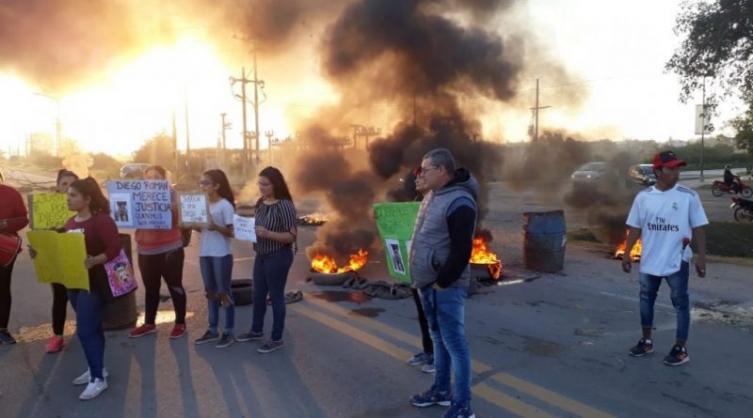 Los vecinos levantaron el corte en las rutas 70 y 11