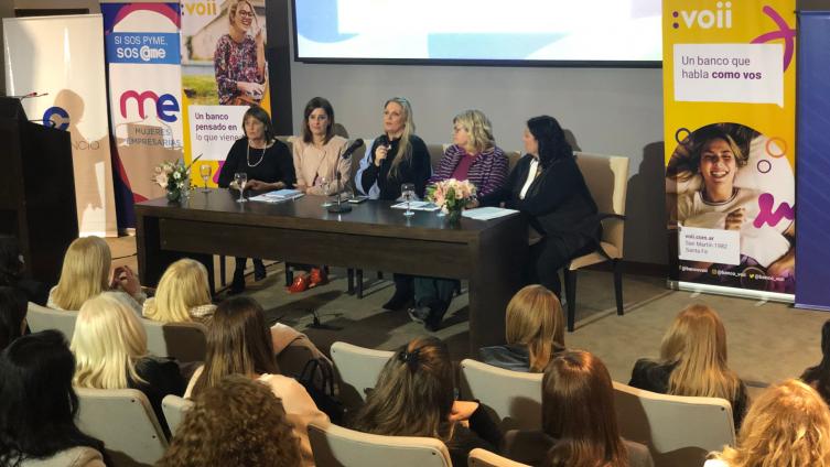 En la Cumbre de Mujeres del Mercosur  