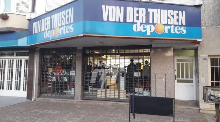Violento robo en una casa de ropa deportiva