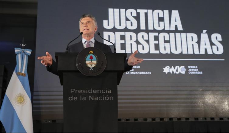 Macri pidió juzgar en Argentina a los imputados del atentado a la AMIA